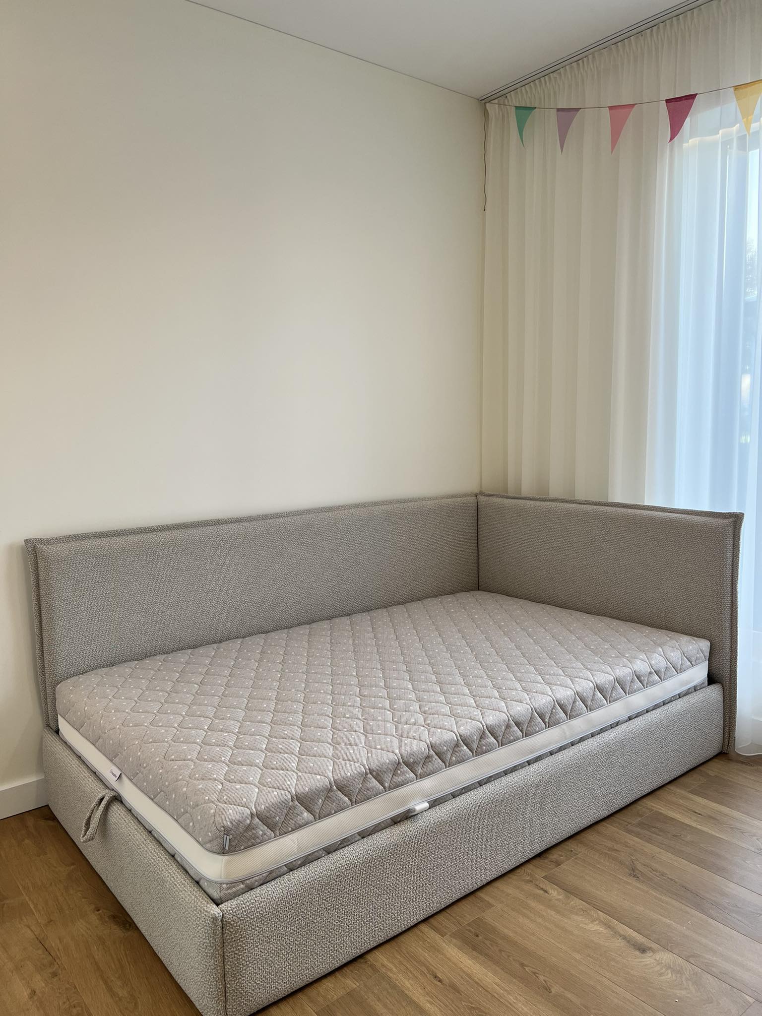 received_302094659234604.jpeg SIMONA LOVA KAMPU - Image 1